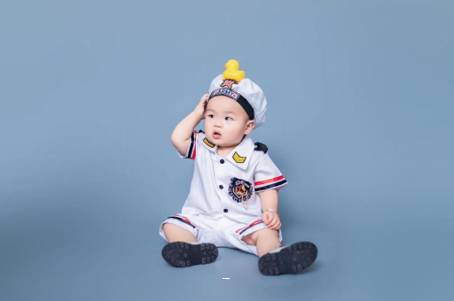 巴彦淖尔宝宝几个月攒肚子